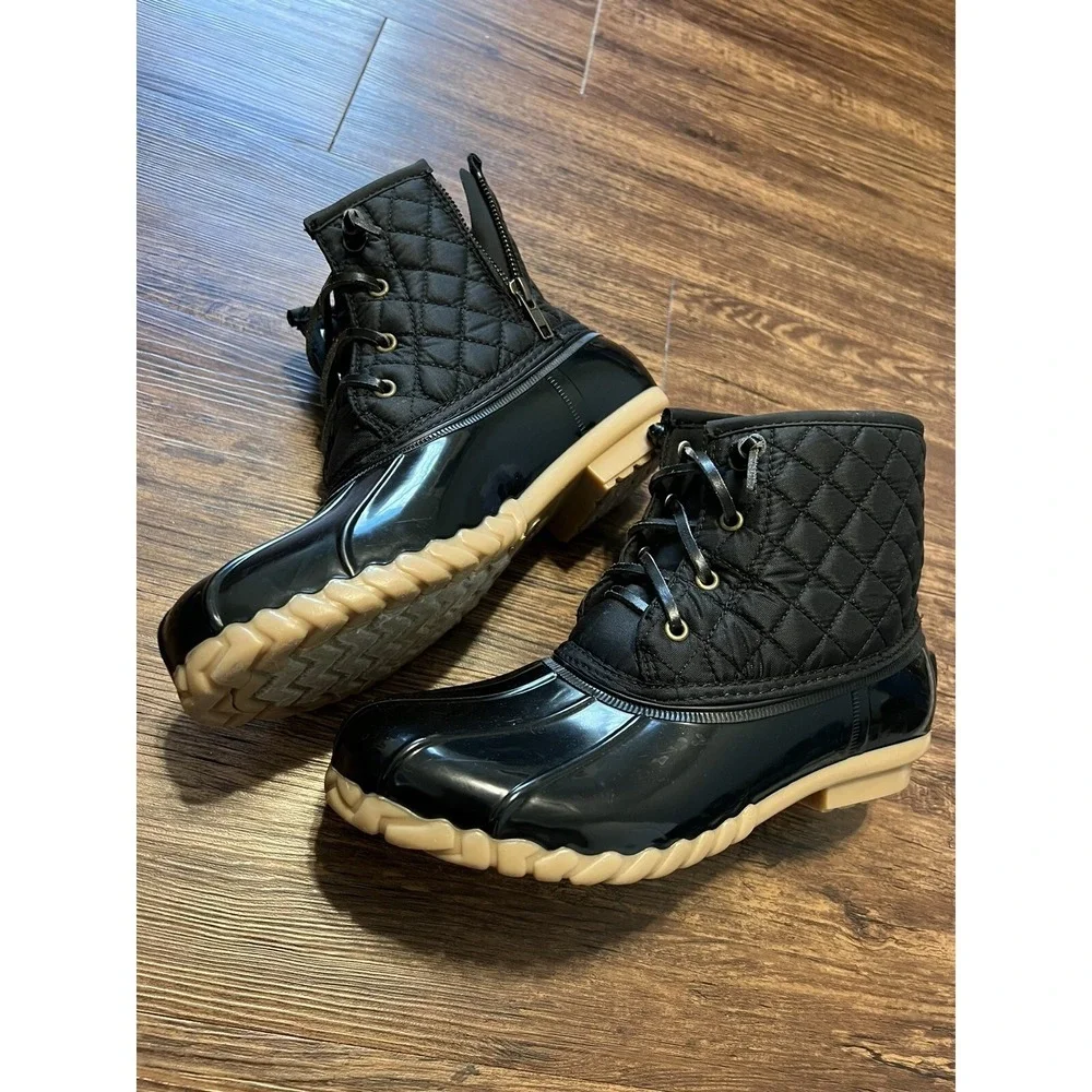 SO Women's Size 9 M Rubber Duck Ankle Boots‎ Water Friendly Black Zipper-Lace Up